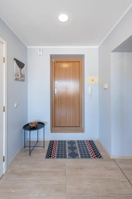 Central 2 Bd Apartment By Hostlovers Kaunas Exterior foto